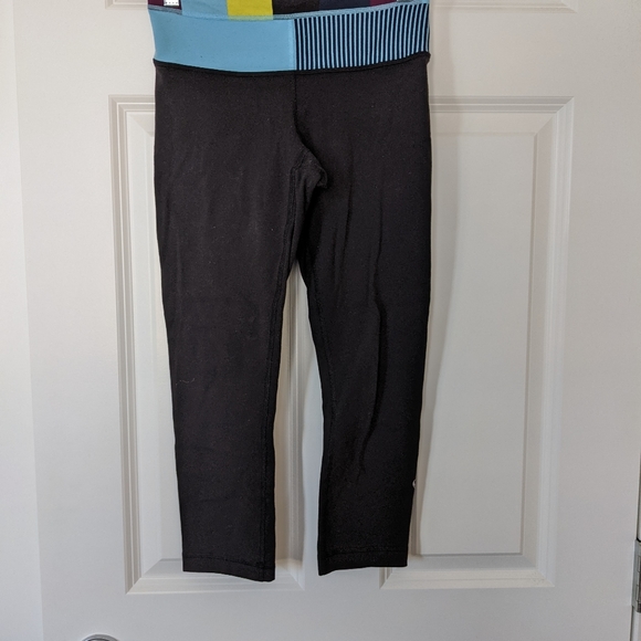 🆕Lululemon cropped leggings - Picture 2 of 2